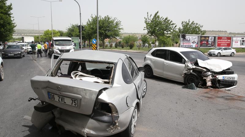  zincirleme trafik kazasında 7 kişi yaralandı