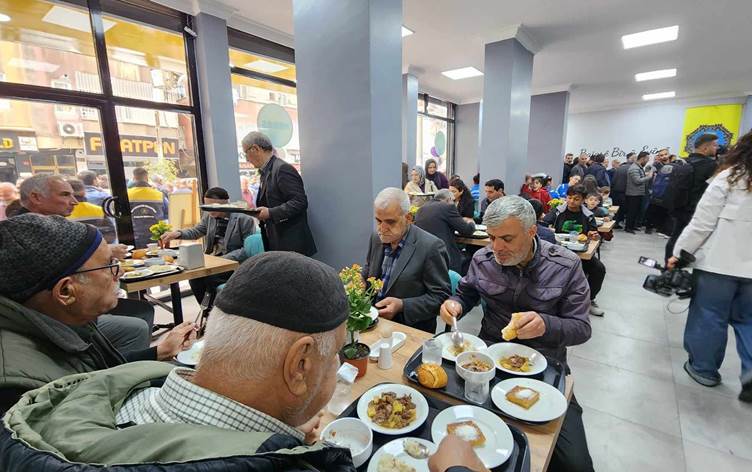 Diyarbakır’a ikinci lokanta: 4 çeşit yemek 70 TL