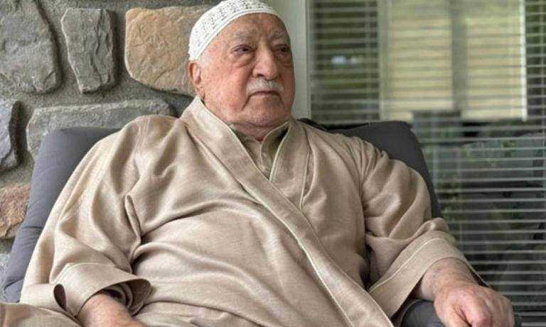 Fethullah Gülen'in çantası açıldı, içinden vasiyeti çıktı: 2 bin dolar 