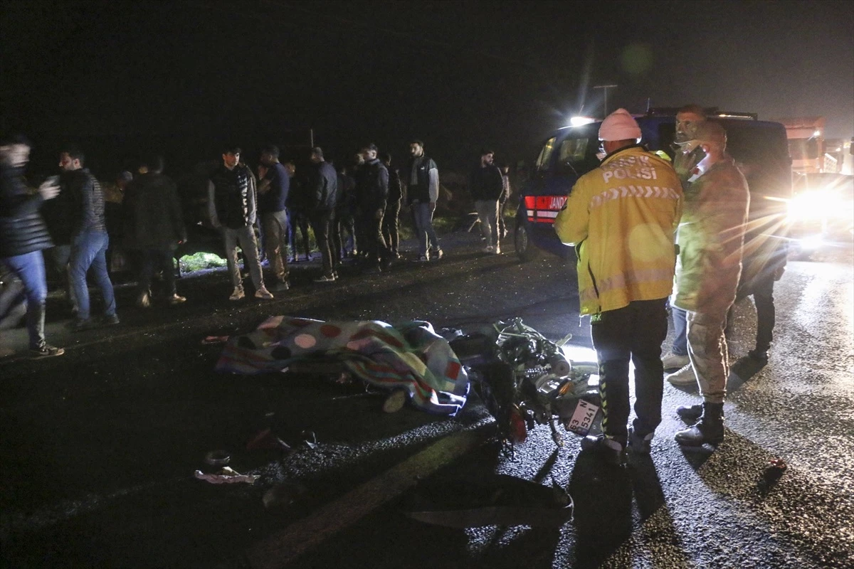 Şanlıurfa'nın Siverek ilçesinde zincirleme trafik kazasında 3 kişi öldü, 6 kişi yaralandı