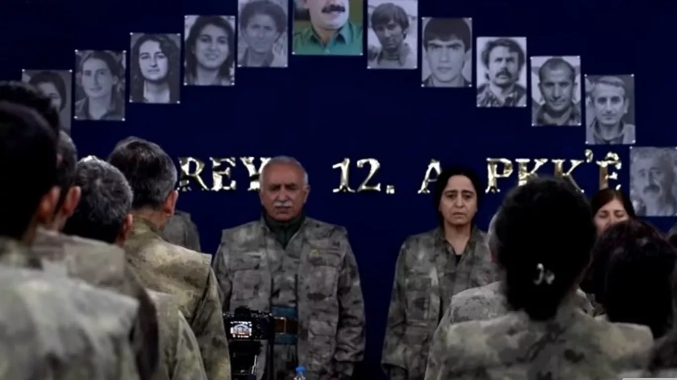 PKK kendini feshettiğini duyurdu