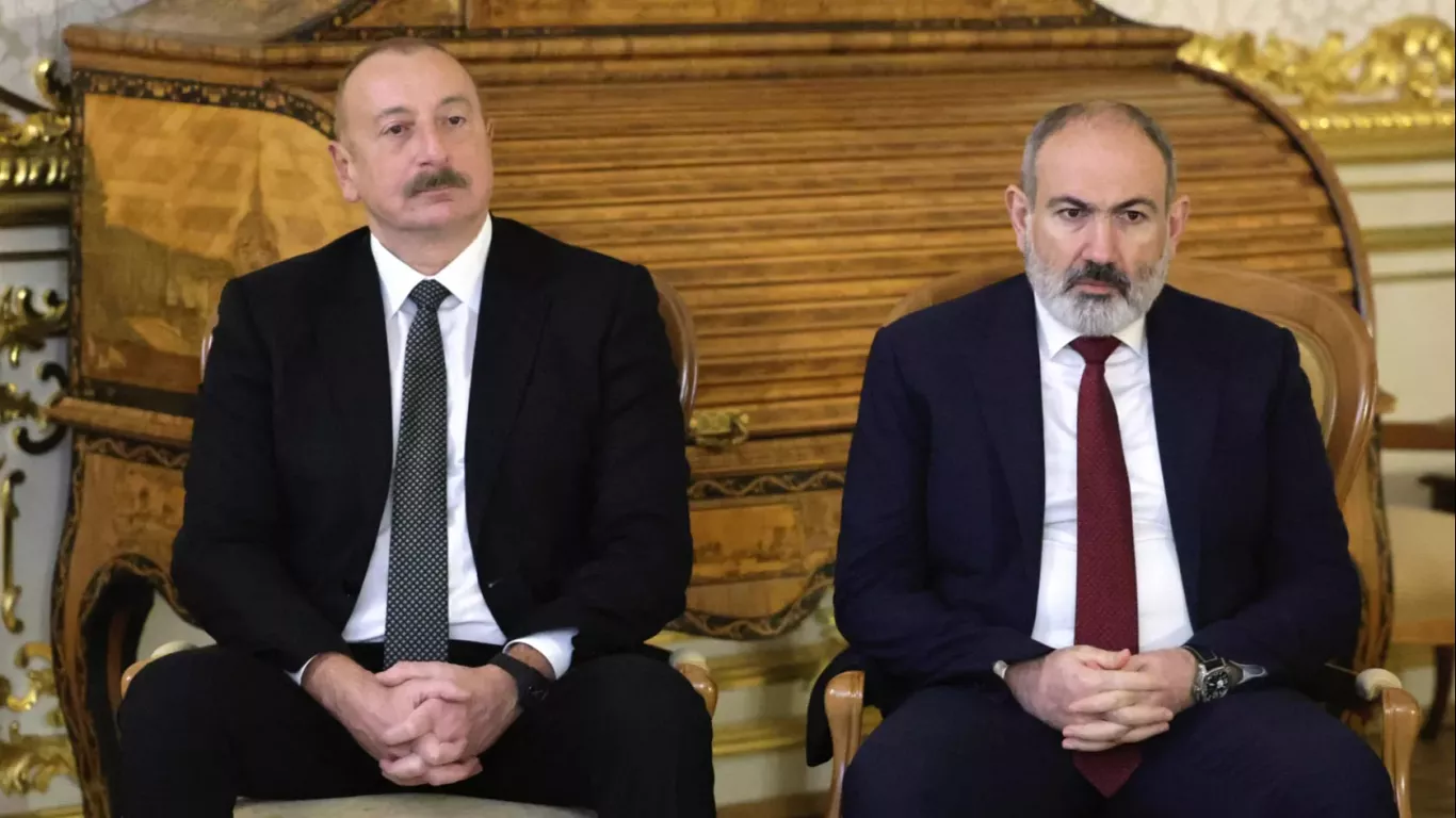 Ermenistan ve Azerbaycan barışa yaklaşarak, Rusya'yı Güney Kafkasya'dan uzaklaştırıyor