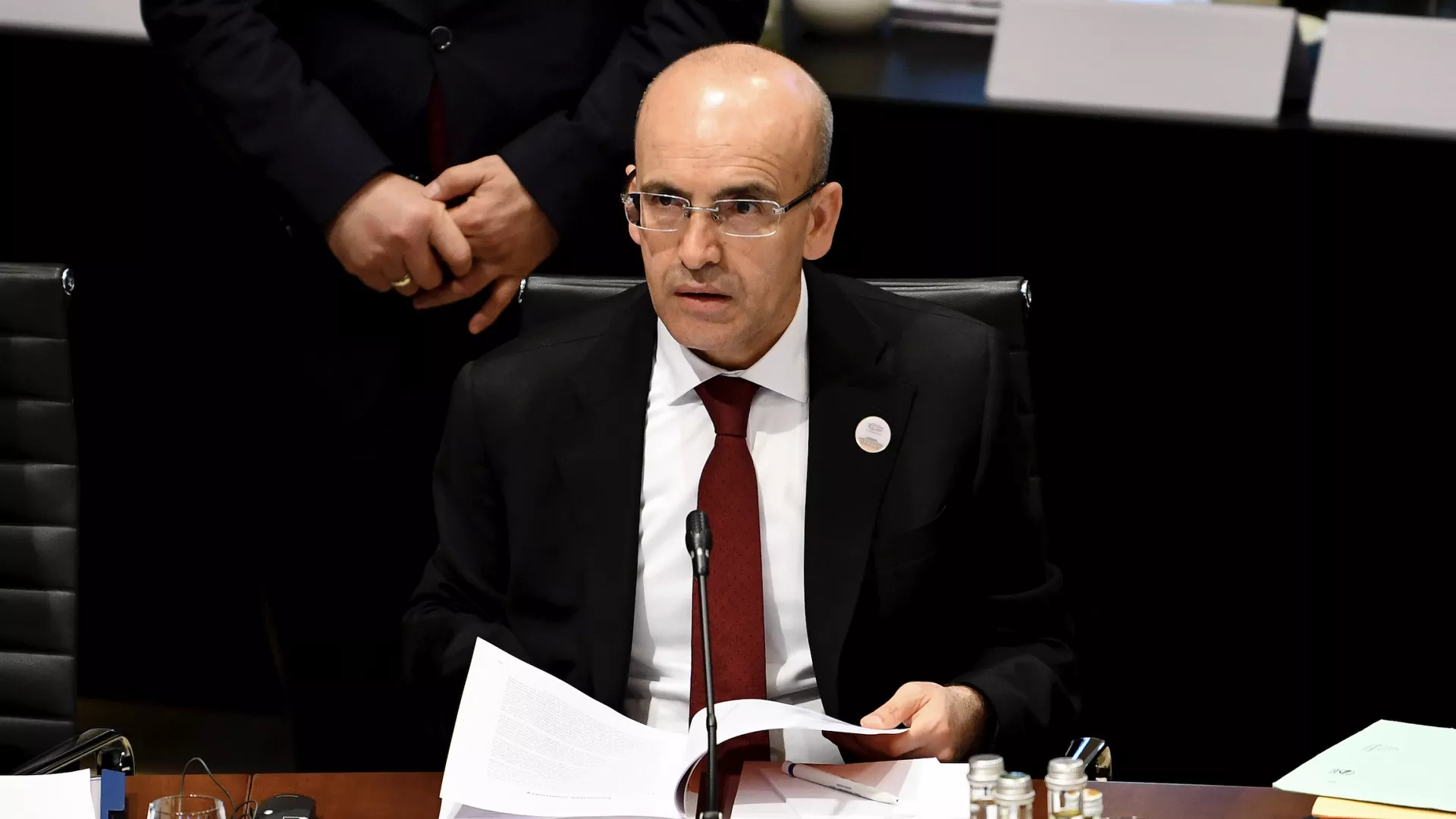 Maliye Bakanı Mehmet Şimşek, istifa ettiği iddiasını yalanladı