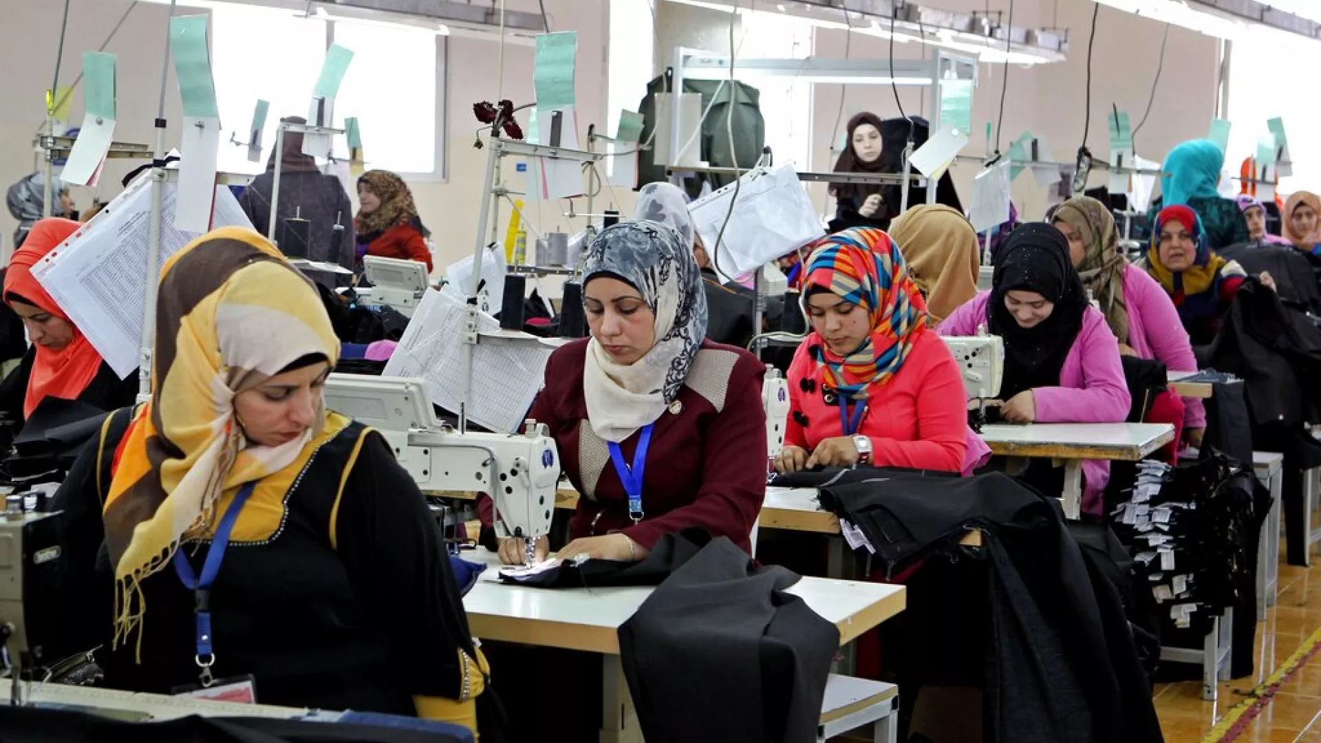 Türkiye'de kadınlar, erkeklere göre yüzde 11 daha fazla kayıt dışı çalışıyor