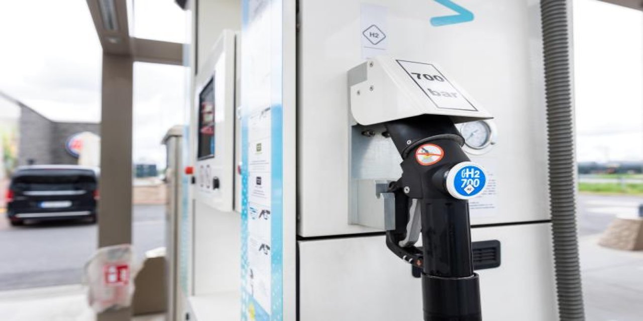 Benzini bitirecek yeni yakıt: Hidrojenden 700 kat daha güçlü