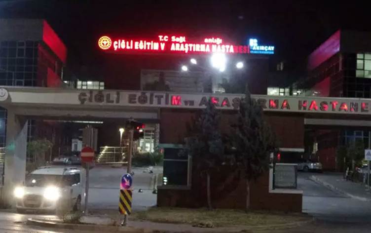 İzmir'de silahlı kavga: 1’I çocuk 4 kişi ağır yaralandı