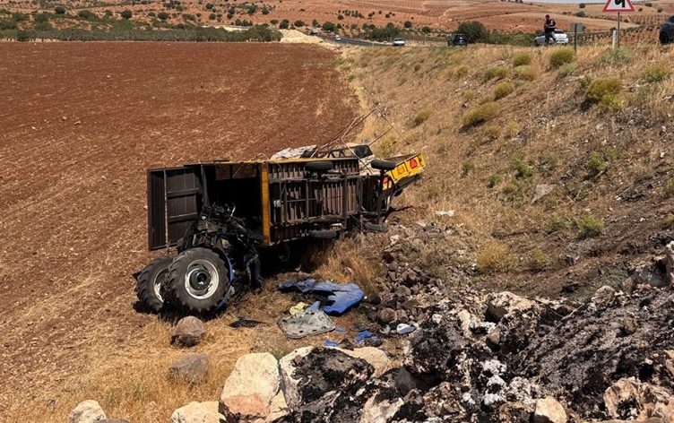 Urfa’da devrilen traktördeki 2 kişi öldü