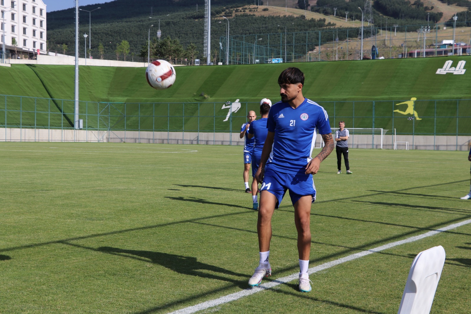 KARAKÖPRÜ BELEDİYESPOR’UN ERZURUM KAMPI BAŞLADI