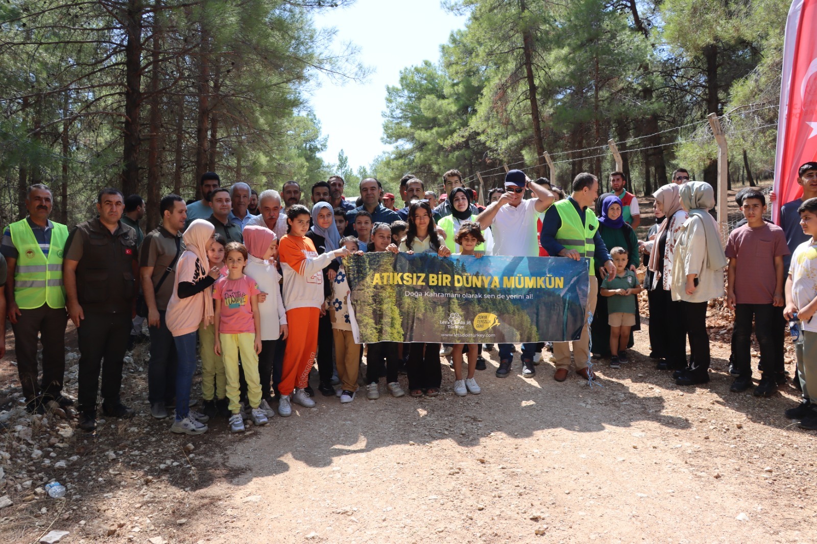 ŞANLIURFA’DA TEMİZLİK GÜNÜ ETKİNLİĞİ