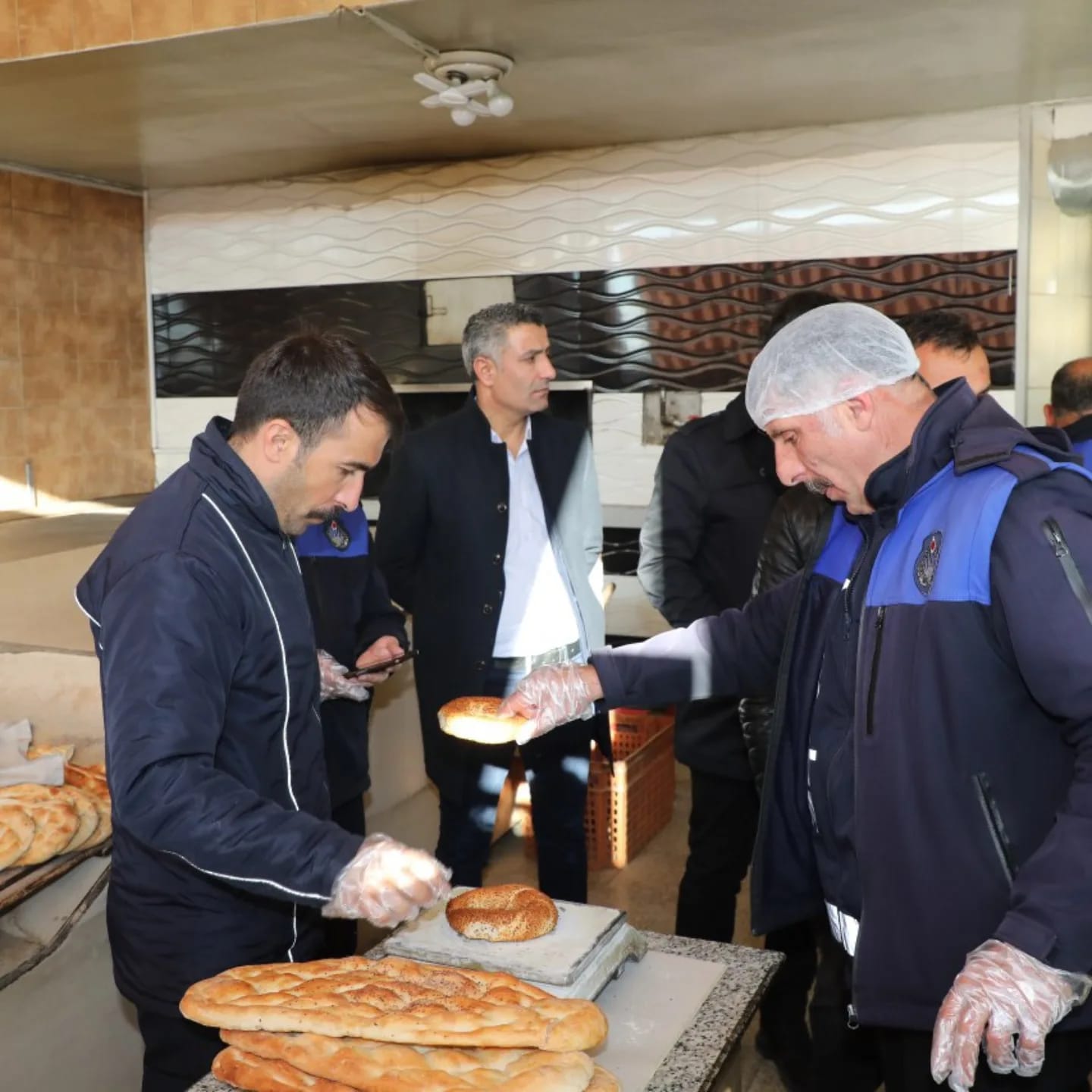 Tuşba Belediyesi Tüm Fırınlarda Denetim Gerçekleştirdi