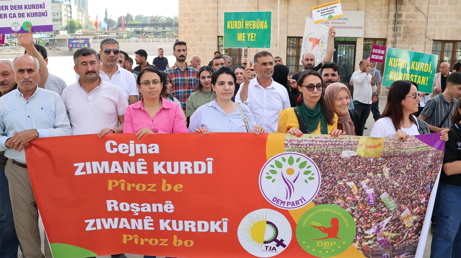 Urfa’da Kürt Dil Bayramı için yürüyüş ve açıklama 