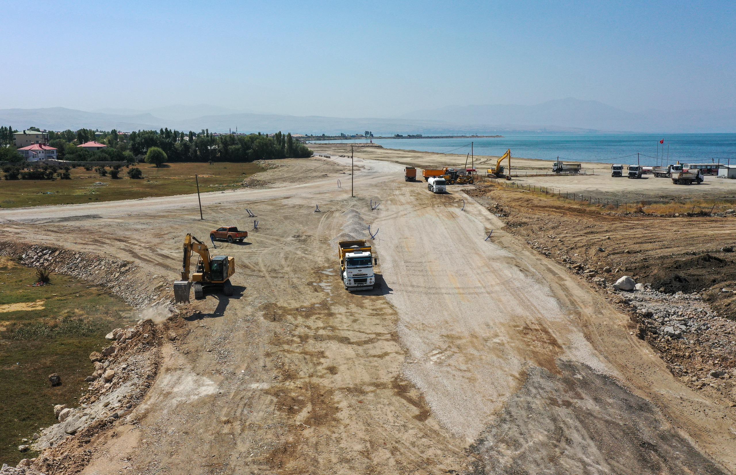 SAHİL YOLU’NUN SON ETABINA DA BAŞLANDI