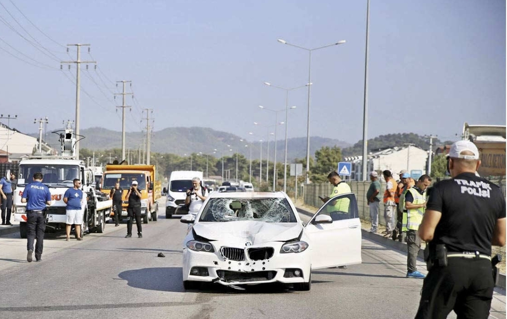 Otomobilin çarptığı eski vekil hayatını kaybetti