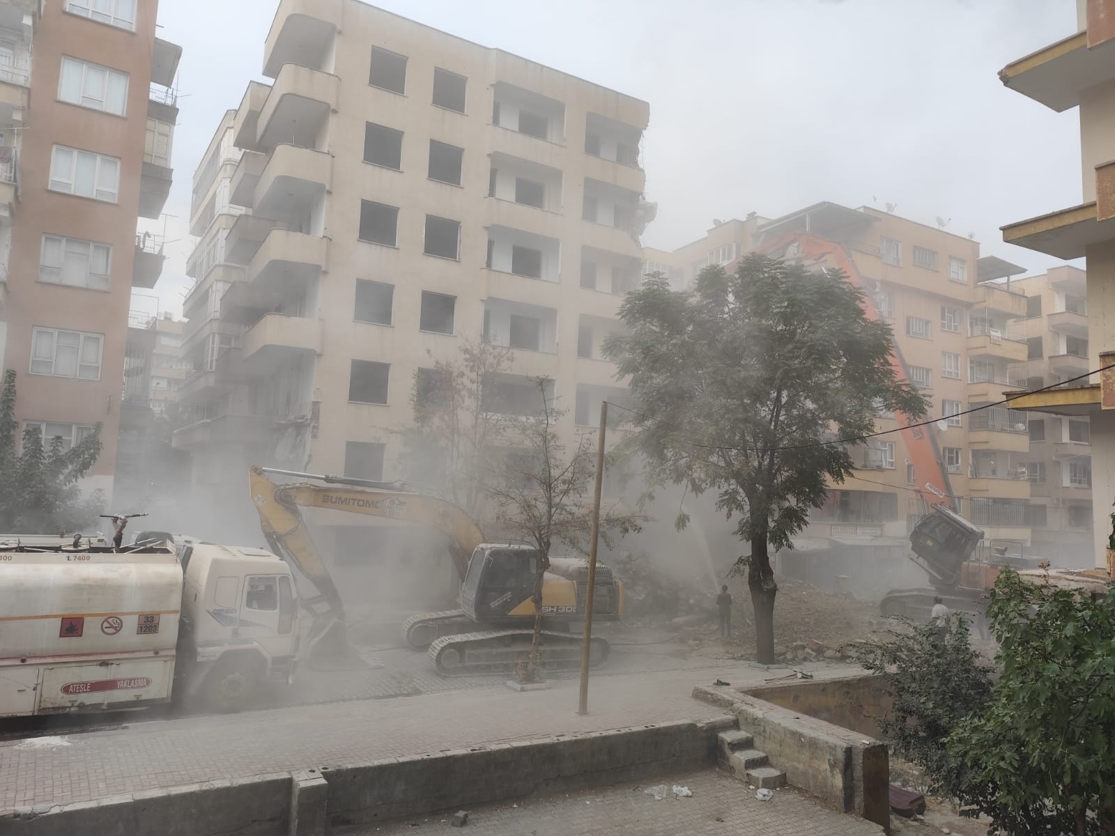 Yıkım Bölgelerinde Halk'ın Durumu Çok Kötü