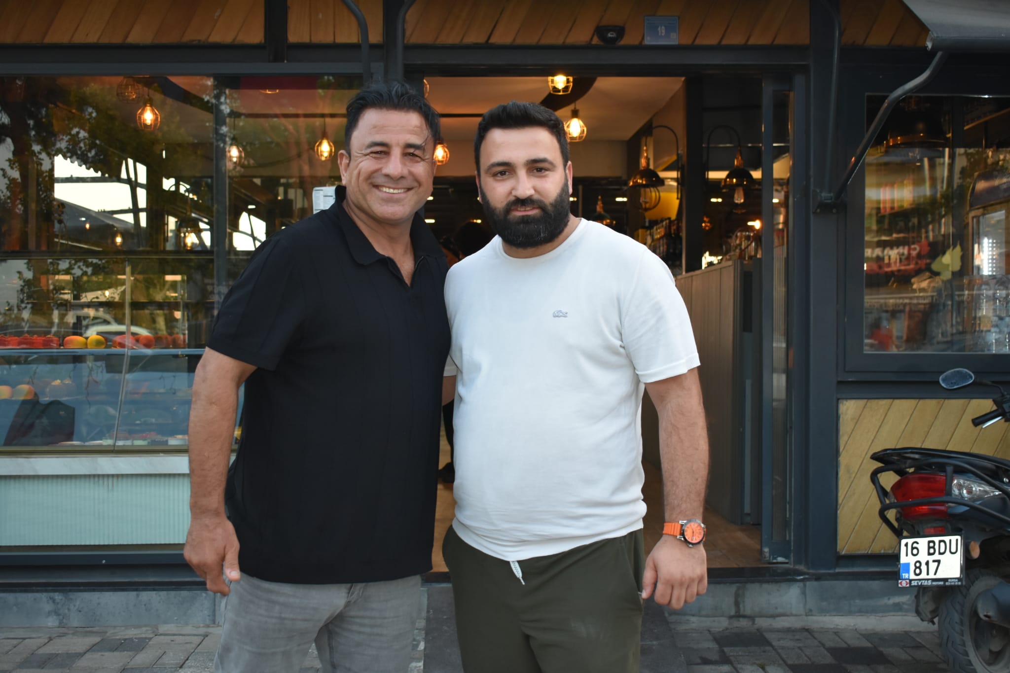 Müzik Dünyasının Duayeni  Sanatçı Benhur Bursa'da