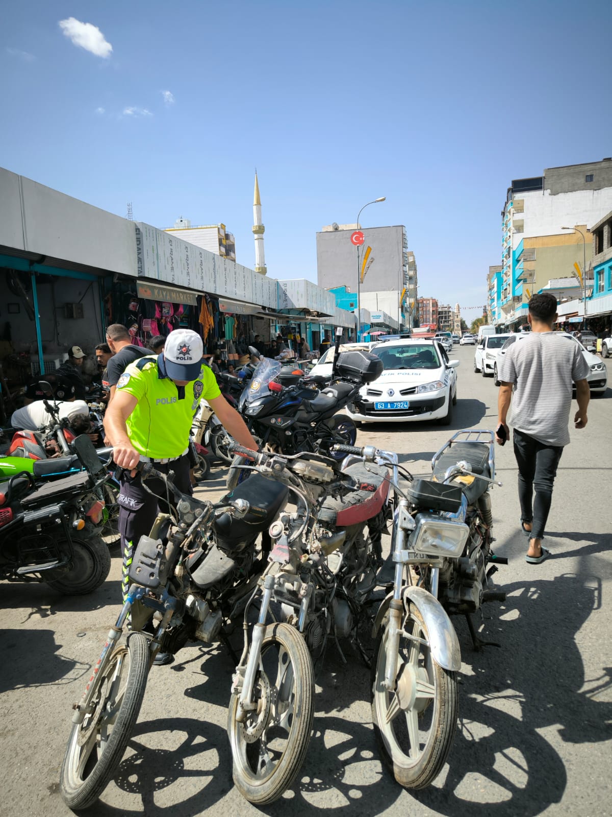 ŞANLIURFA’DA MOTOSİKLET DENETİMLERİ DEVAM EDİYOR